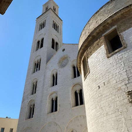 Bari Landlord 8 - Una Finestra Sulla Cattedrale Exterior photo